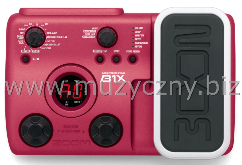 ZOOM B 1X - Multiefekt do gitary basowej _